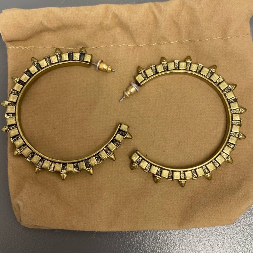 SPIKE HOOP EARRINGS